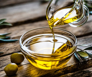 Olive oil for dry mature skin benefits risks and best skincare uses
